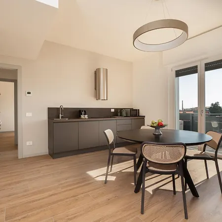 Mubra 55 Apartment